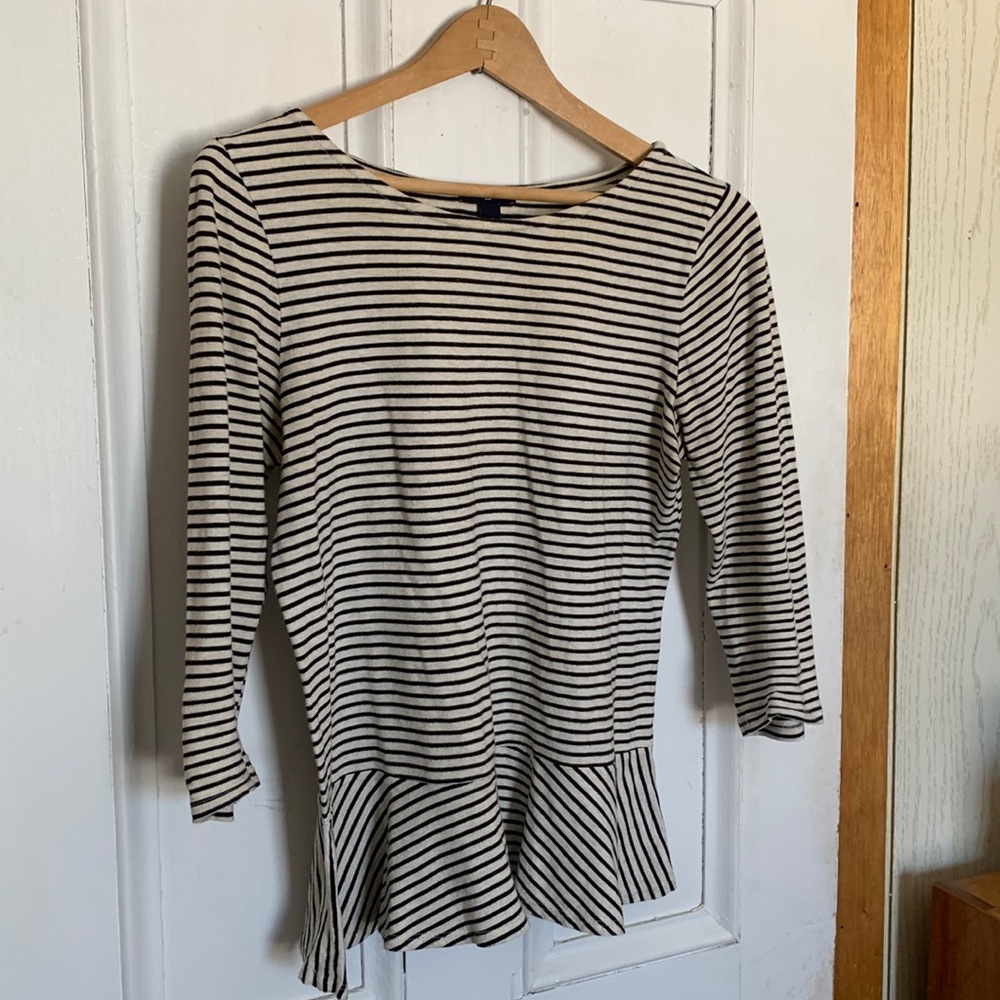 Women’s Gap striped top, size Small
